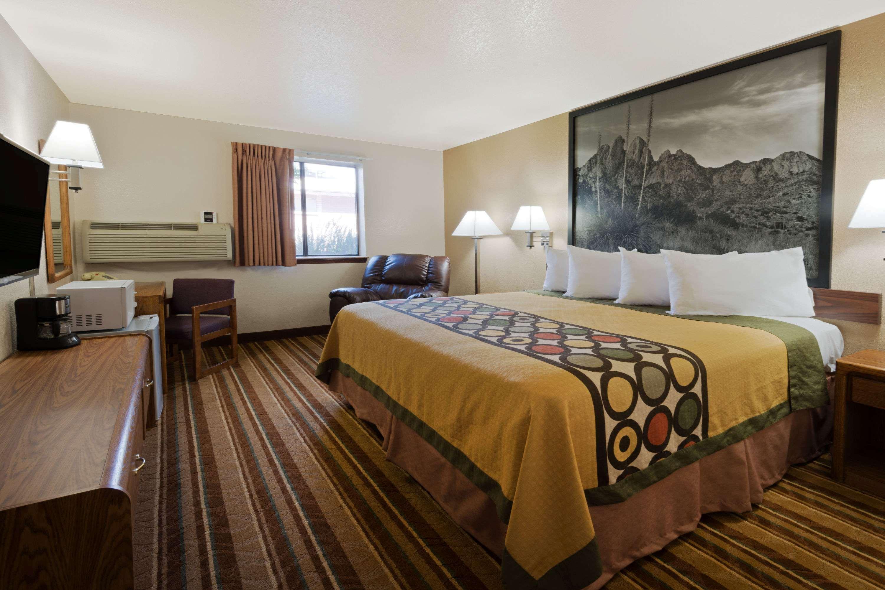 Super 8 By Wyndham Las Cruces/White Sands Area Exterior photo