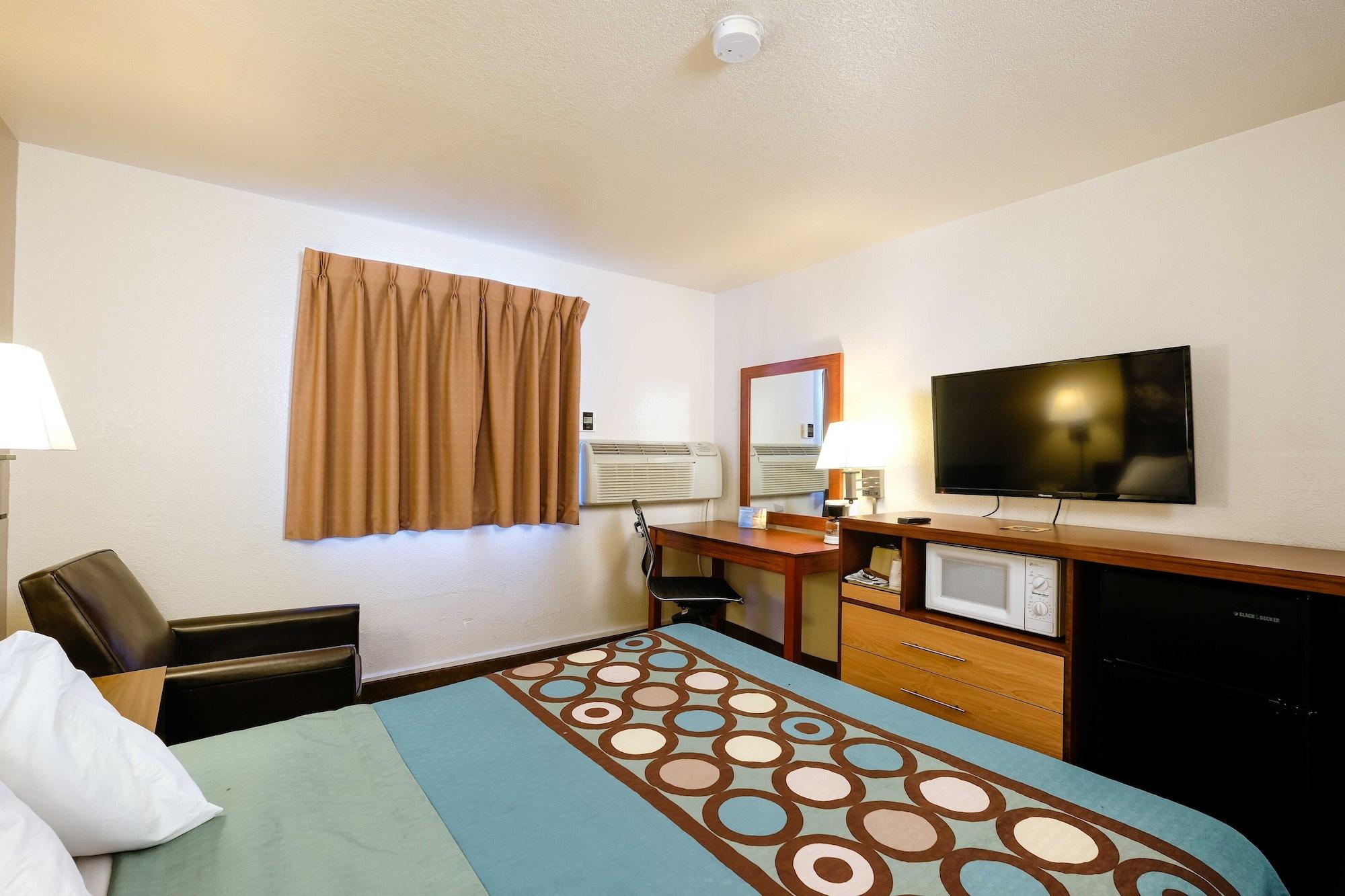 Super 8 By Wyndham Las Cruces/White Sands Area Exterior photo