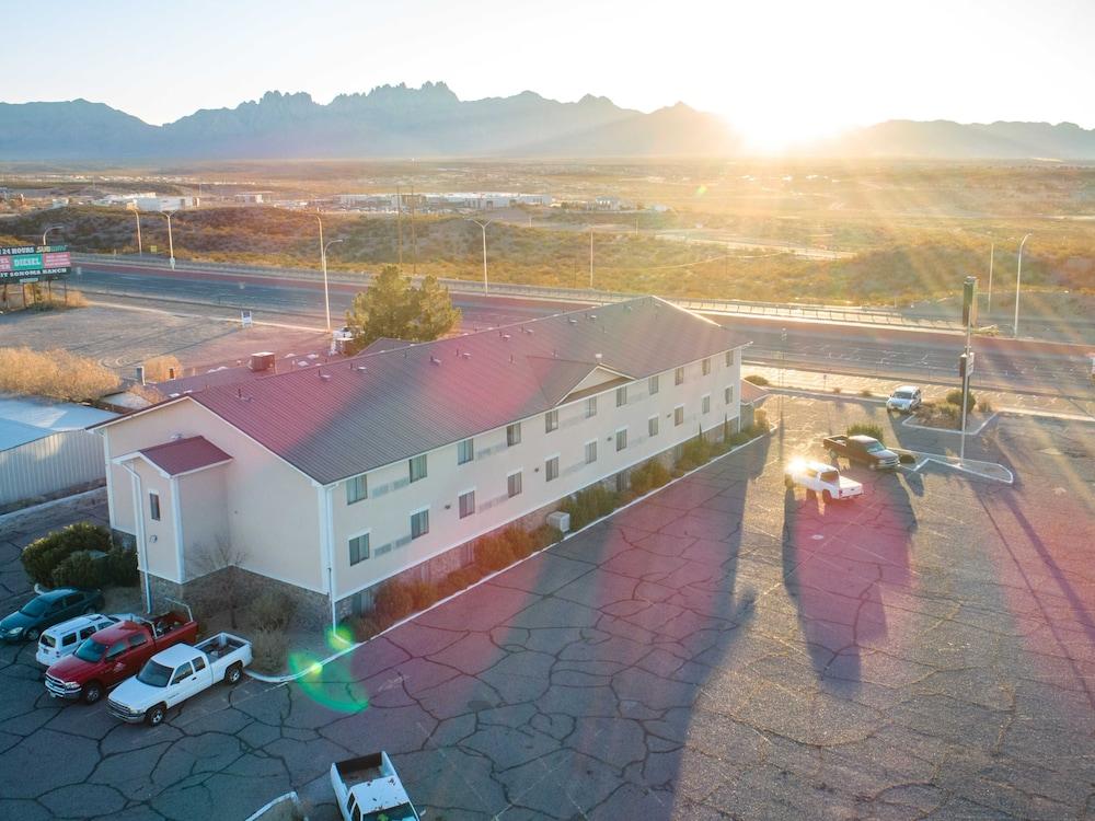 Super 8 By Wyndham Las Cruces/White Sands Area Exterior photo