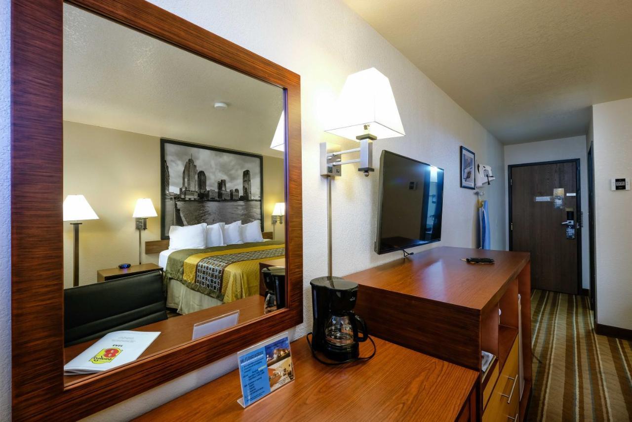 Super 8 By Wyndham Las Cruces/White Sands Area Exterior photo